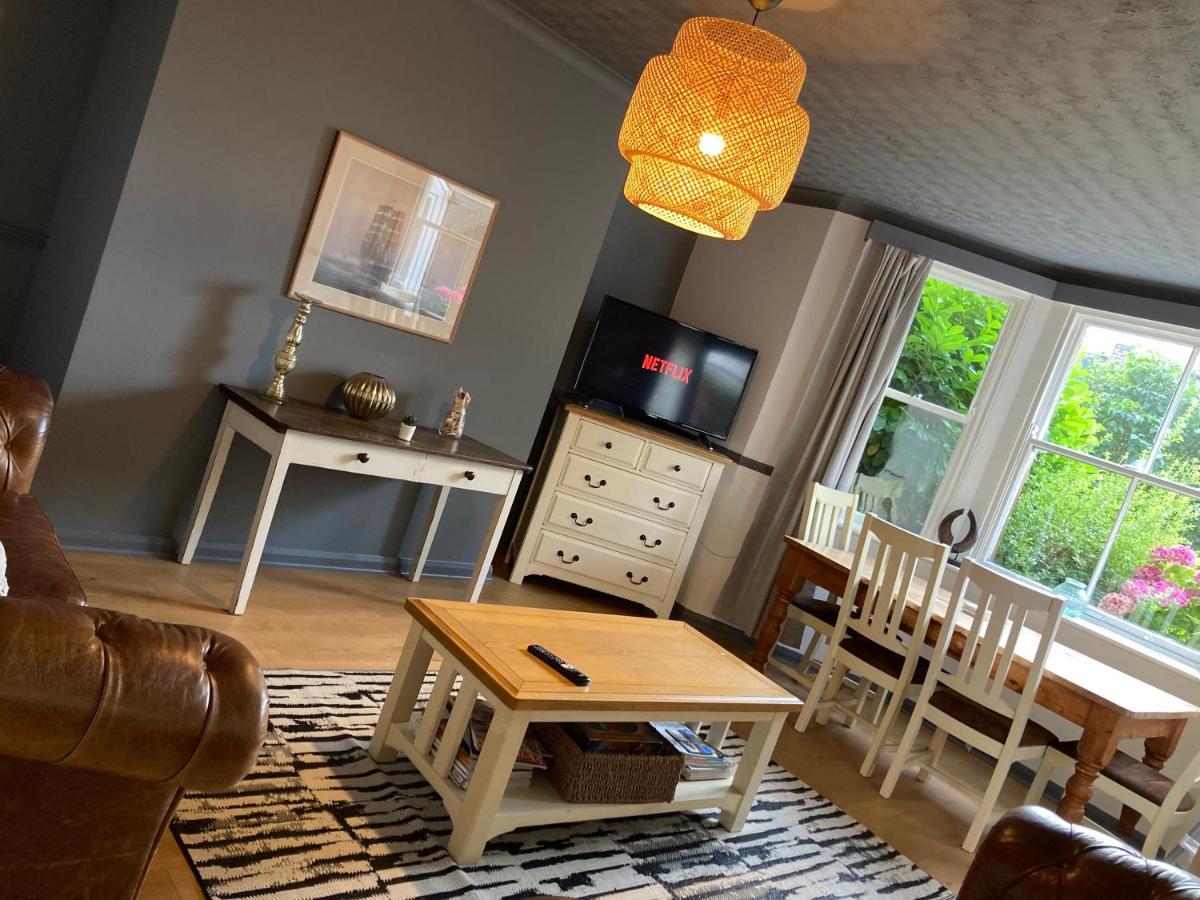 Seafolly With Optional Private Hot Tub - Holiday Home Apartment South Bay Scarborough Extérieur photo